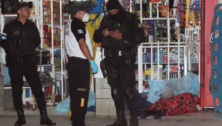 Balacera dentro de tienda deja 3 muertos y 4 heridos en Boca del Monte