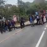 Veteranos militares bloquean varias carreteras de Guatemala este 7 de marzo