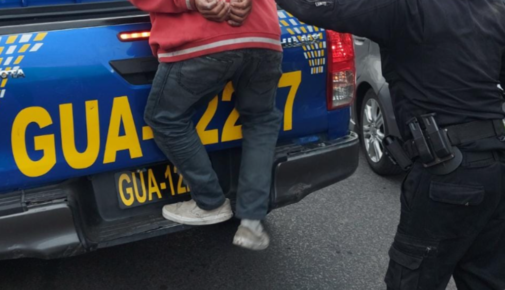 Intentaron huir en motocicleta: capturan a presuntos sicarios cuando pretendían asesinar a un hombre