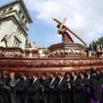 Galería: Fe y tradición se unen en solemnes procesiones de Jesús Nazareno