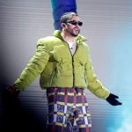 “MONACO”, el nuevo vídeo de Bad Bunny donde aparecen Al Pacino y Sergio “Checo” Pérez