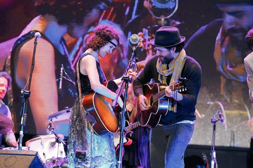 Gaby Moreno y Óscar Isaac