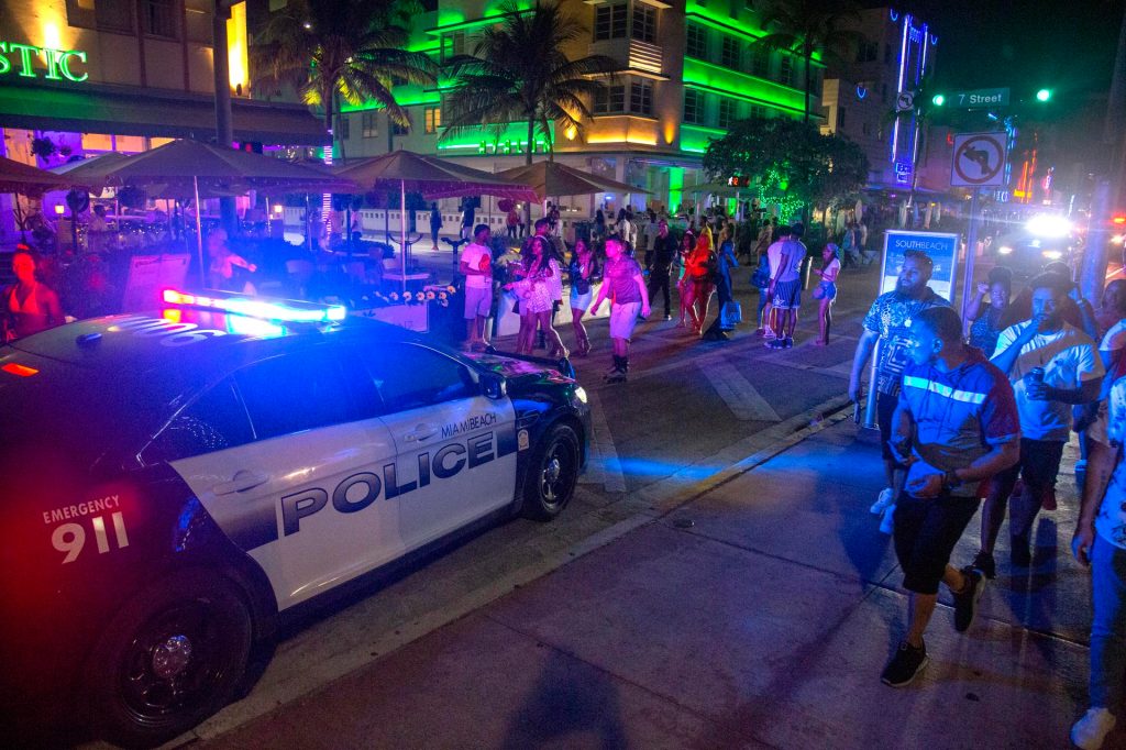 Miami Beach: Los tiroteos que llevaron a imponer toque de queda