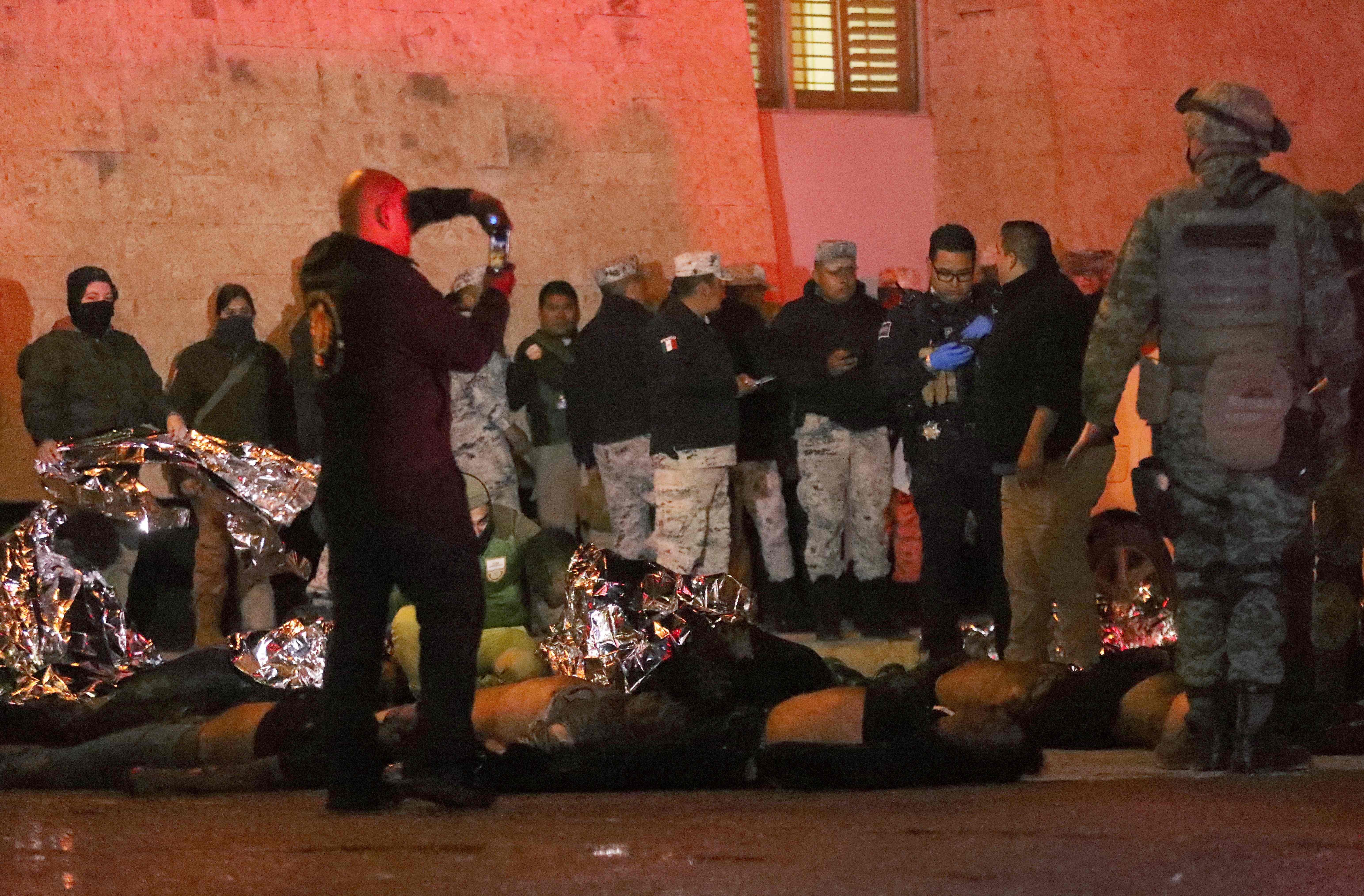 Fotos: Al menos 40 muertos y más de 20 heridos en incendio en un centro de detención de migrantes en México