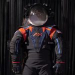 La NASA muestra un prototipo del traje espacial que se usará la tripulación Artemis III