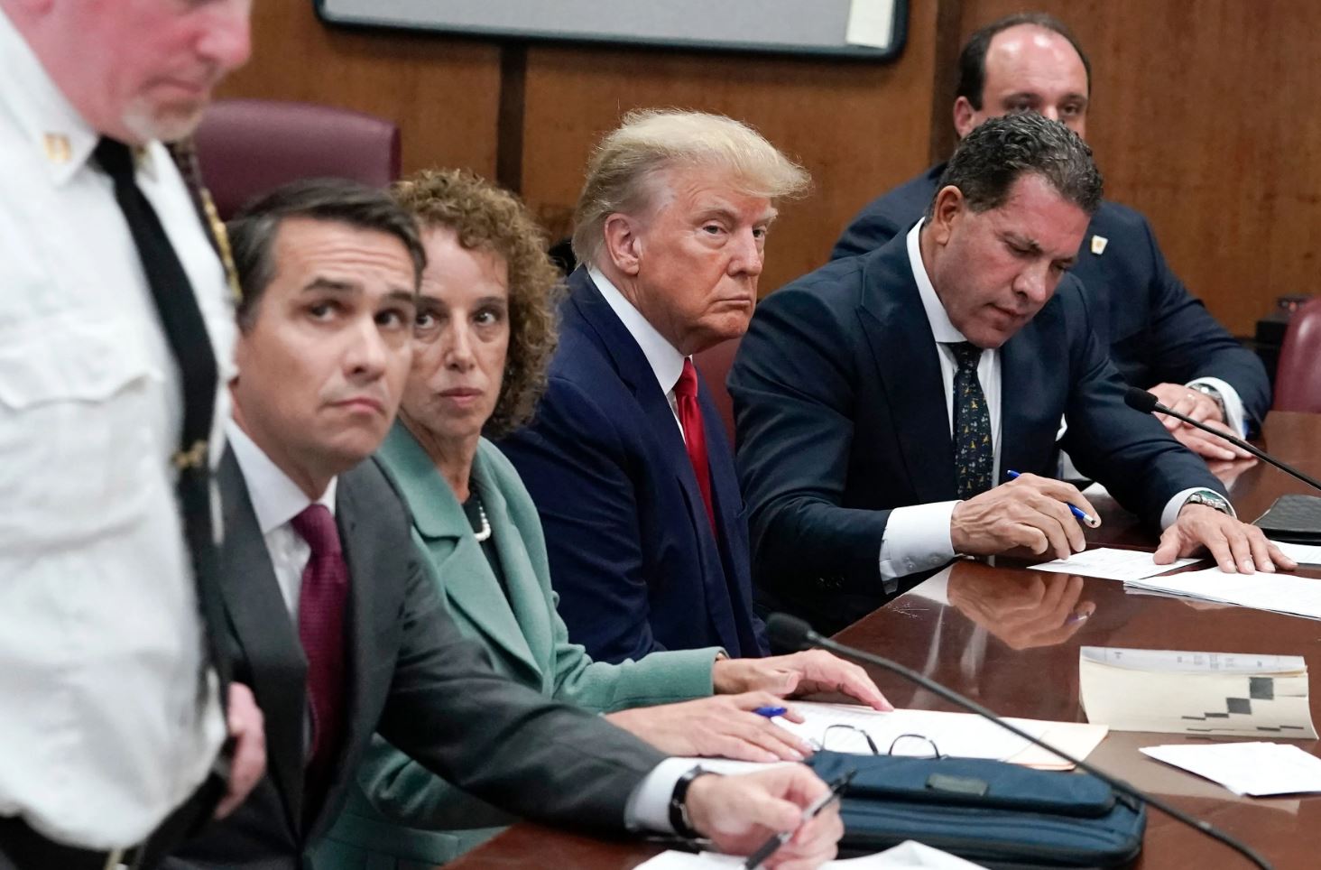 expresidente Donald Trump se declara no culpable de cargos penales en histórica audiencia en Nueva York