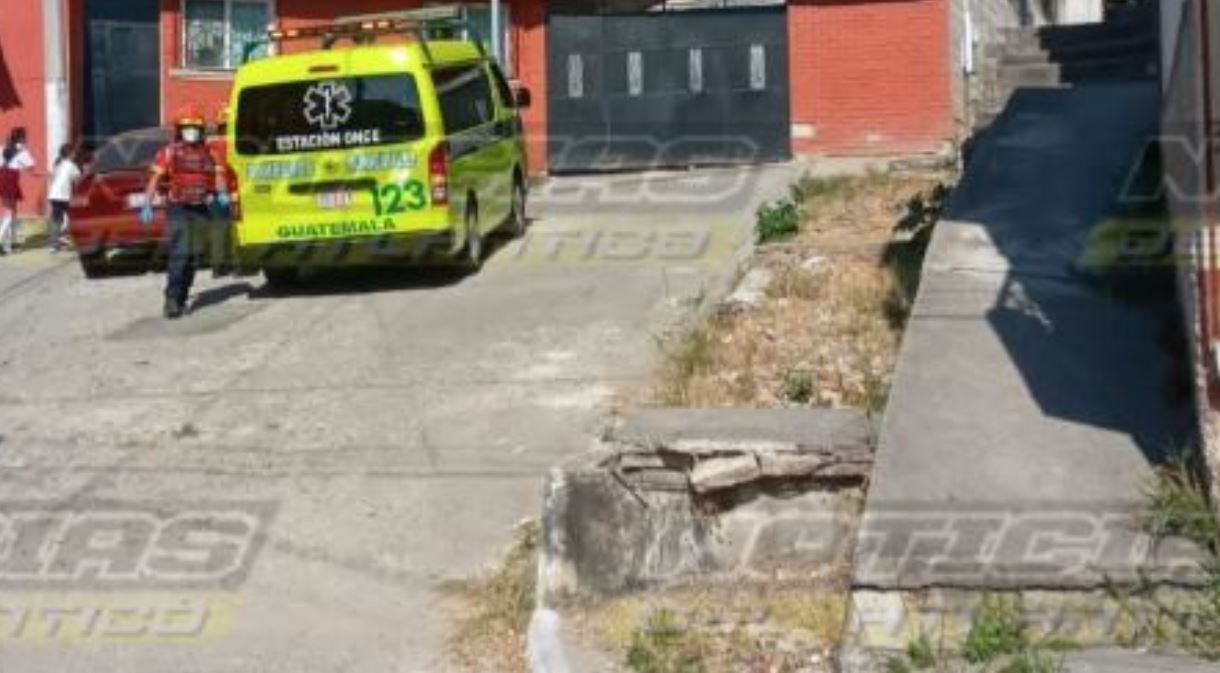 GAS LACRIMPOGENO EN ESCUELA. ZONA 18