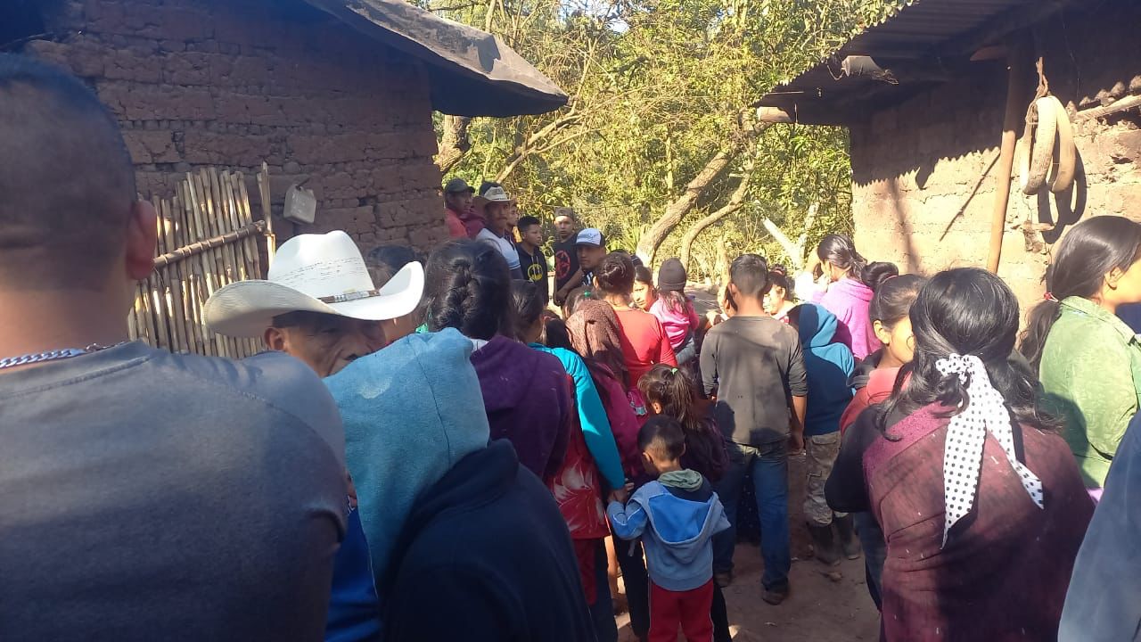 Masacran a siete miembros de una familia en una aldea de Santa María Xalapán