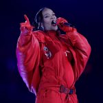 Rihanna será Pitufina en la nueva entrega de “Los pitufos” (sus canciones y el reto en la producción)