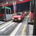 Paso queda libre de cobro en la Autopista Palín-Escuintla y vecinos celebran