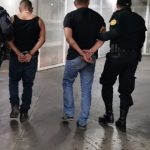 Esto revela informe de la PNC sobre los dos sujetos que dispararon y fueron detenidos tras persecución en ruta a El Salvador