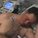 “Me dijeron que el corazón me dejaría de funcionar en un año”: el periodista de la BBC que se sometió a un procedimiento pionero esperando un trasplante de corazón