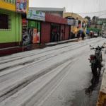 Fotogalería: campos, calles y viviendas de San Lorenzo, San Marcos, quedan cubiertos de granizo