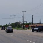 IMÁGENES: Siete muertos y varios heridos en Texas por un vehículo que los embistió frente a un albregue migratorio