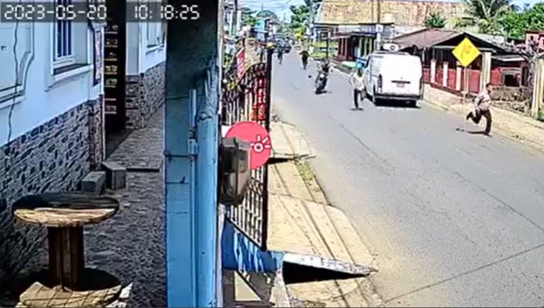 VIDEO | Así fue la balacera que se desató en una calle de Malacatán, San Marcos, luego de un intento de asalto