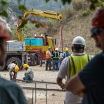 The Ocean Cleanup instala en Guatemala la barricada Interceptor 006, que busca detener toneladas de basura en el río Motagua