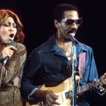 Tina Turner: el tormentoso matrimonio de la cantante con el hombre que usaba la nariz de la artista “como saco de boxeo”