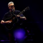 Alejandro Sanz recibe ovación tras reanudar su gira en España: “Nunca olviden lo importante que es estar cerca de la gente que uno quiere”