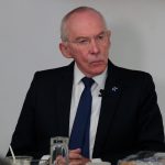 Helicóptero que trasladaba a Edmond Mulet en Quiché aterriza de emergencia, dice el partido Cabal