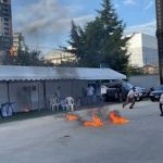 Video: Lanzan bombas incendiarias en centro de votaciones ubicado en la zona 10 capitalina