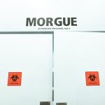 Robó órganos donados para investigación médica:  Jefe de la morgue de la universidad de Harvard acusado de vender restos humanos