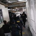 Con pistola de juguete: PNC da detalles sobre la captura de tres presuntos integrantes de banda que asalta a conductores en zona 1