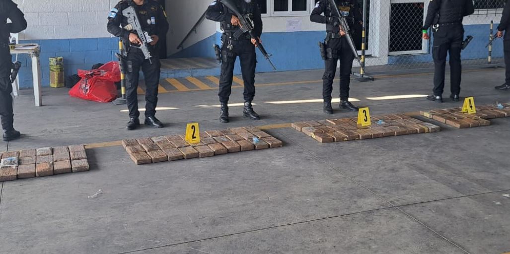 COCAÍNA EN PUERTO QUETZAL