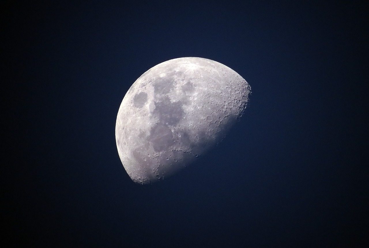 Lado Oscuro de la Luna