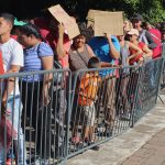 Migrantes afrontan obstáculos en el sur de México en medio de solicitudes récord de asilo
