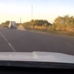 Video: así fue la riesgosa persecución a cabezal que transportaba indocumentados en Texas y que terminó con varias capturas