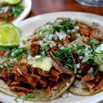 Cuál es el ancestro del taco al pastor, el rey de los platos en Ciudad de México