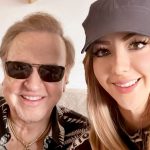 La emotiva fotografía de Carlos Villagrán junto a su hija que padece cáncer