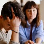 “Los padres de adolescentes están tan solos y deprimidos como sus hijos, pero son ignorados”