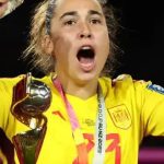 “Estoy decepcionada de que todo el mundo que te para por la calle te habla del beso y no te dice: ‘Enhorabuena por el Mundial’”: entrevista a Catalina Coll, campeona con la selección española de fútbol