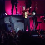 Cristian Castro sorprende y disfruta del concierto de Luis Miguel en Argentina