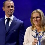 “Me duele como técnica, madre de dos hijas y esposa”: el emotivo reconocimiento a la selección española de la entrenadora de Inglaterra tras la polémica por el beso de Rubiales a Jenni Hermoso