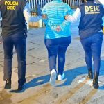 Así fue descubierta una mujer que supuestamente usaba documentos falsos para retirar Q200 mil de un banco
