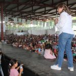 Sandra Torres en gira de cierre de campaña en los departamentos continúa con promesa de programas sociales