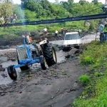 Descenso de lahares del Volcán de Fuego deja incomunicadas a comunidades de San Pedro Yepocapa, Chimaltenango