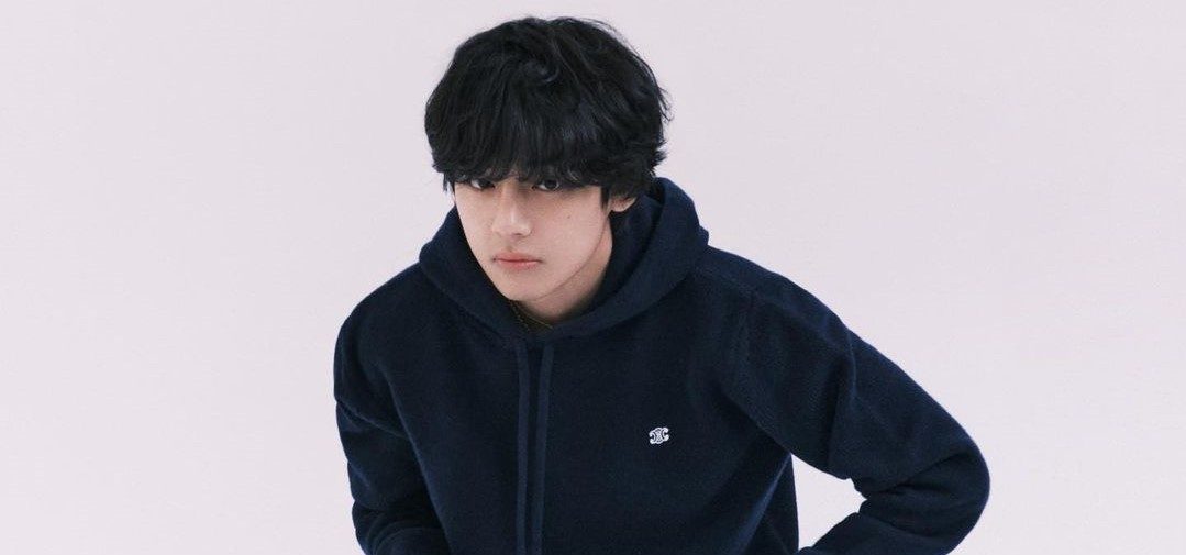 El cantante V de BTS alcanza nuevo récord luego de lanzar su álbum debut