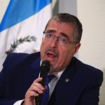 Bernardo Arévalo exige la renuncia de Consuelo Porras, Rafael Curruchiche y Fredy Orellana