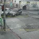Video: Así fue arrollada una persona luego de la colisión de dos vehículos en la zona 1 de la capital