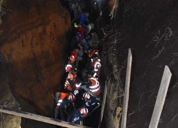 Cinco personas soterradas en San Pedro Yepocapa
