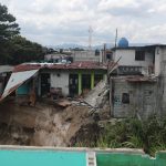 “Es triste y doloroso”: Los relatos de las familias afectadas por la correntada del río Pinula y que están a punto de perder sus viviendas