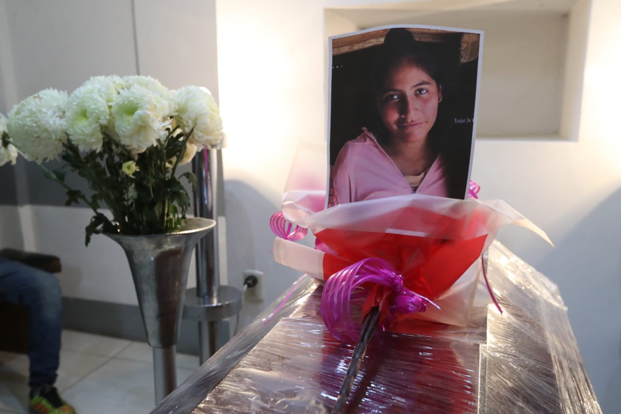 Velan restos de Karla Roxana de Paz, una de las víctimas del asentamiento Dios es fiel