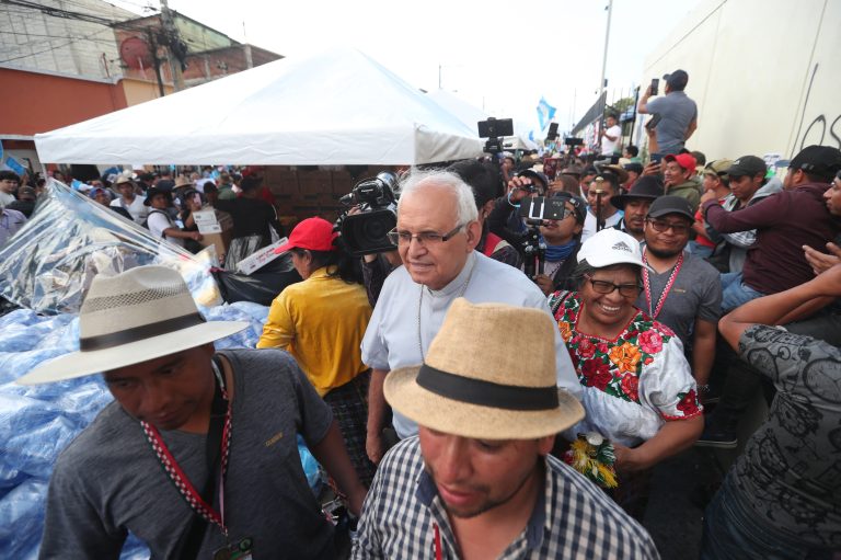 Cardenal Álvaro Ramazzini sale de Guatemala y estas son las razones del viaje
