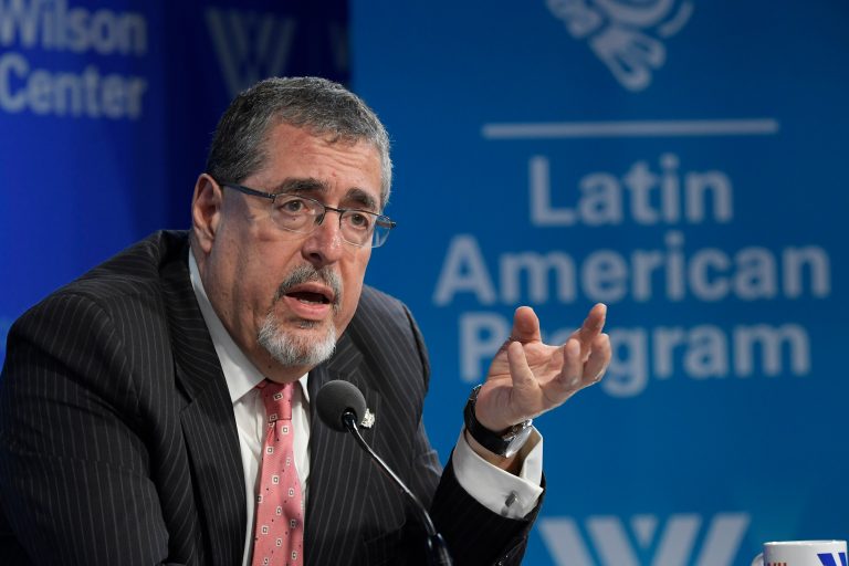 Bernardo Arévalo concluye viaje de trabajo en Washington
