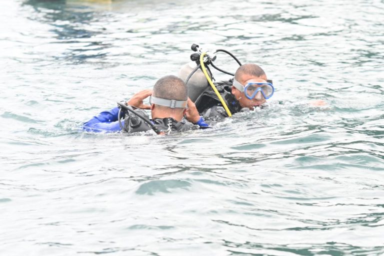 EN BÚSQUEDA DE TURISTA EN ATITLÁN