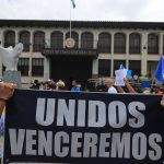 Un grupo de ciudadanos presenta amparo en la CC para pedir que ejerza la función en defensa del orden constitucional