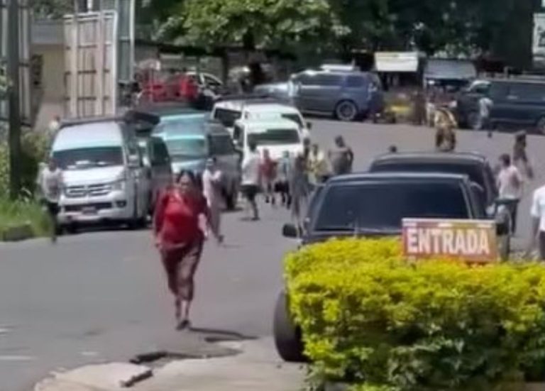 DESALOJO VIOLENTO EN MALACATÁN
